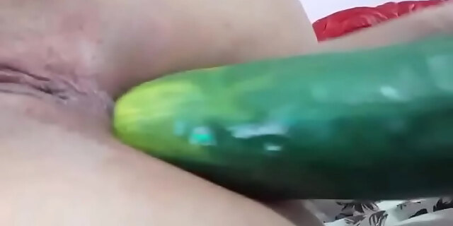 anal,cucumber,masturbation,pussy